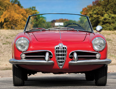 Alfa Romeo Giulietta Spider a noleggio a Milano, Como e Firenze
