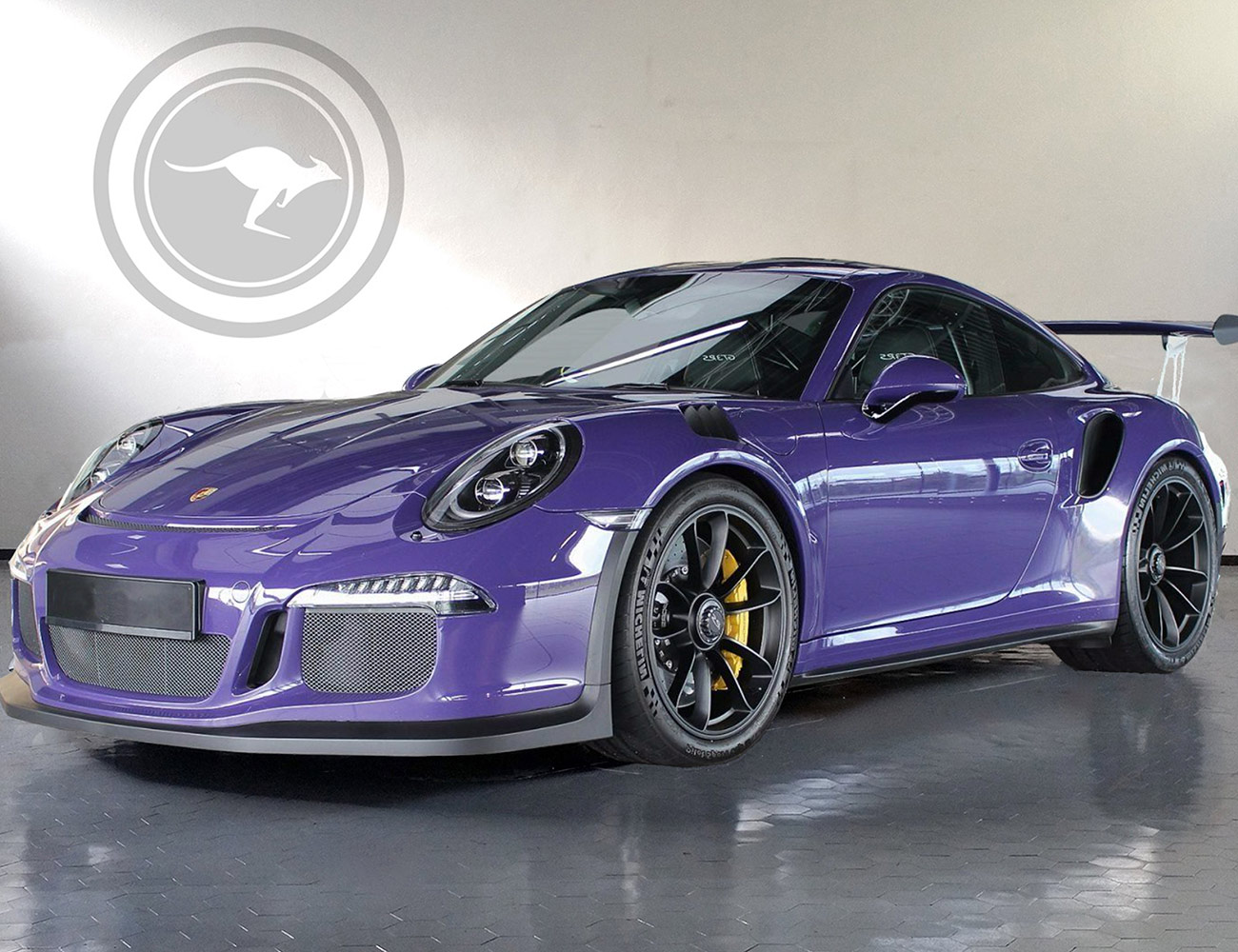 Porsche 911 Carrera GT3 RS for rent, find out